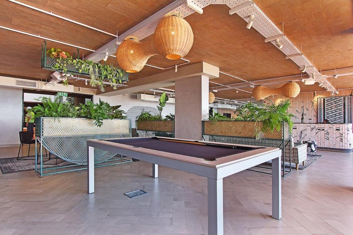 Апартаменты Urban Chic Wex1 Mountain Views Pool Entertainment Кейптаун Экстерьер фото